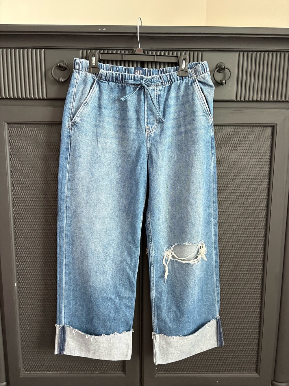 NWOT GAP Light Blue Distressed Wide-Leg Jeans